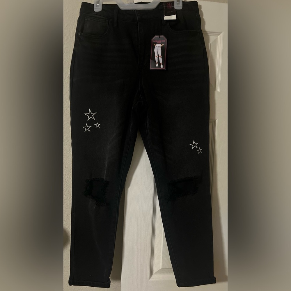 Junior NoBo Super High Rise Mom Jeans